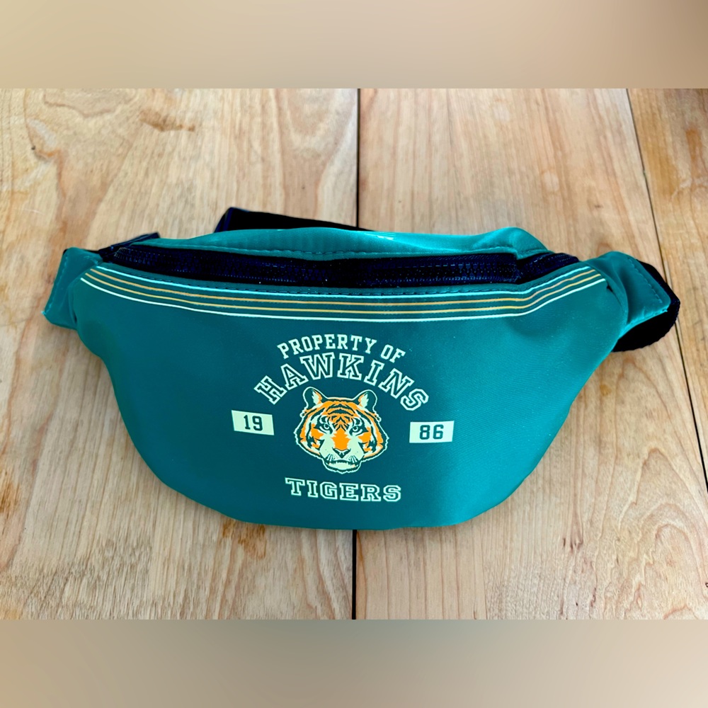 MAC Stranger Things commemorative Fanny pack
